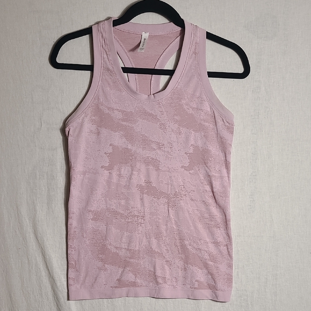 Athleta Momentum Camo Light Delicate Pink Racerback Tank Top Size Small
